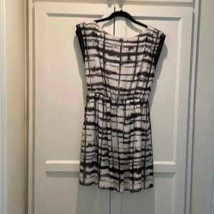 Black and white alice + Olivia dress